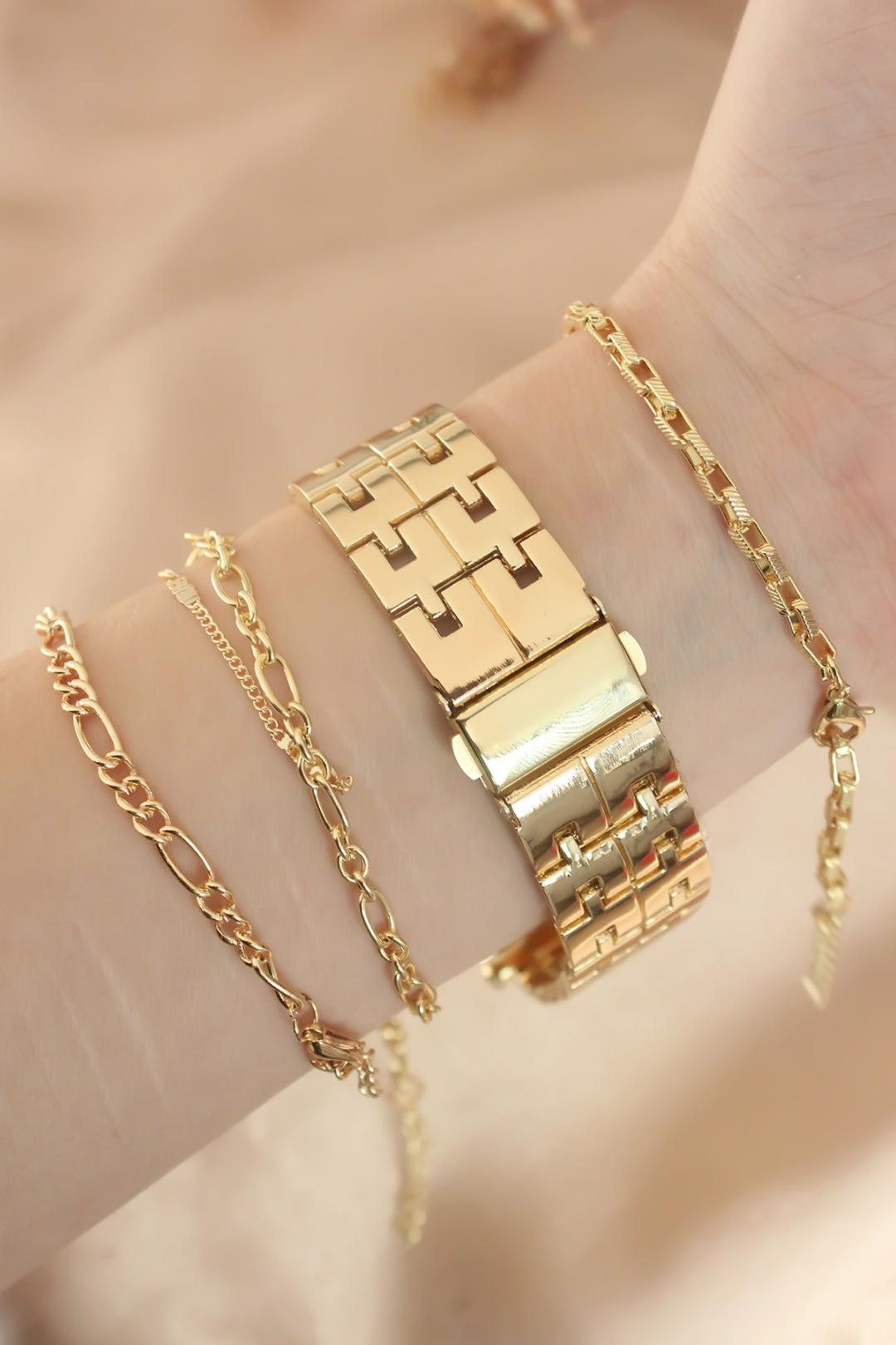 Gold Renk Metal Kordonlu Roma Rakamlı Kadın Saat ve Bileklik Kombini